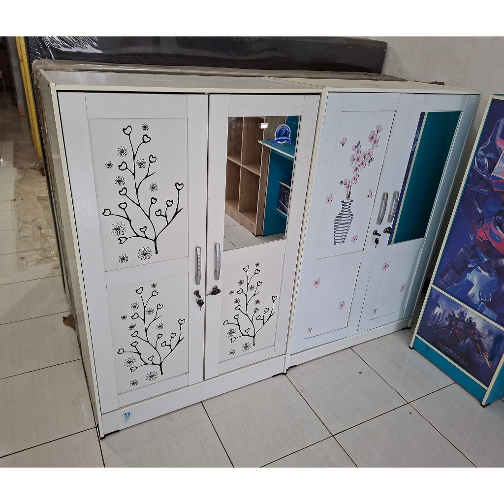 Lemari Pakaian Kayu 2 Pintu