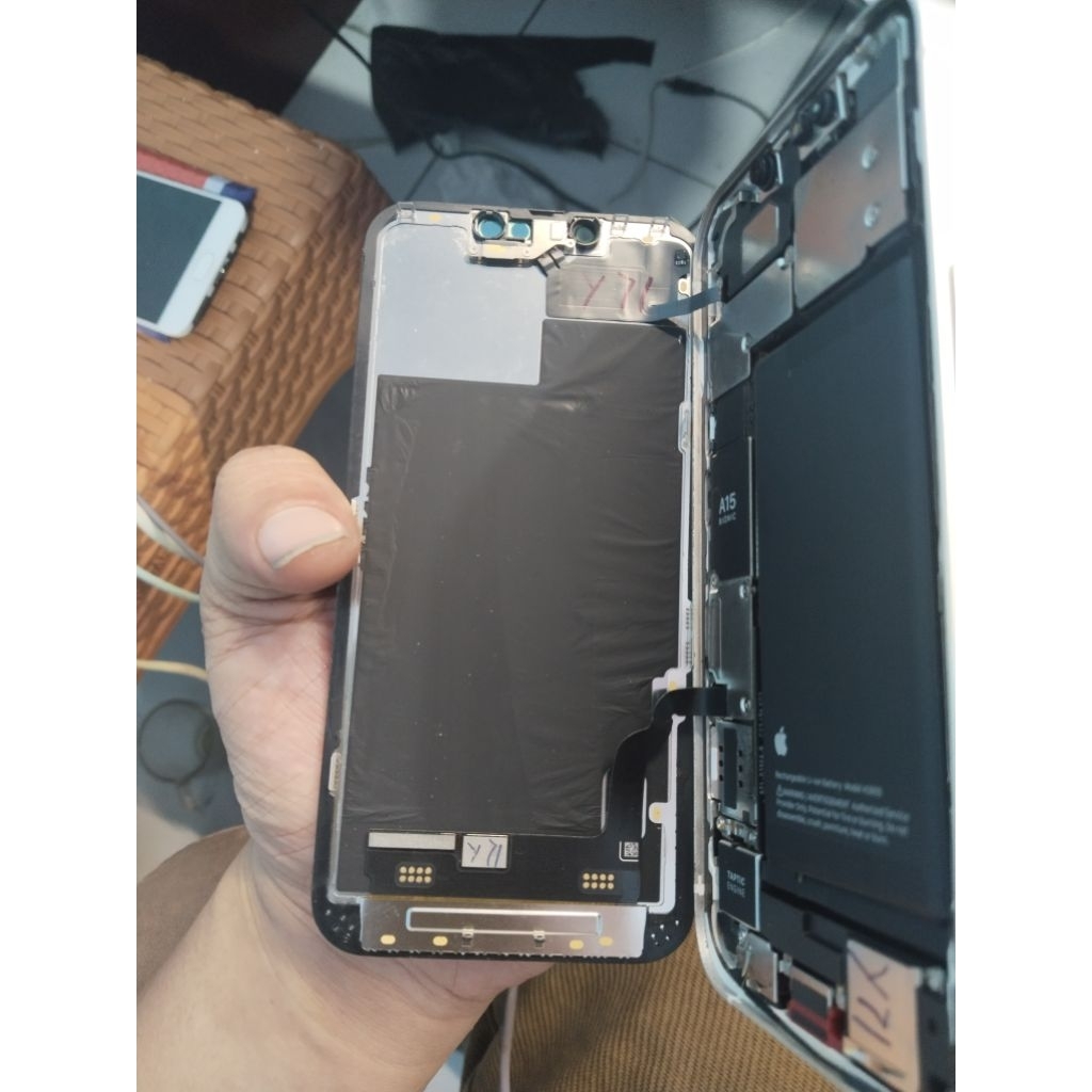 LCD Iphone 13 copotan
