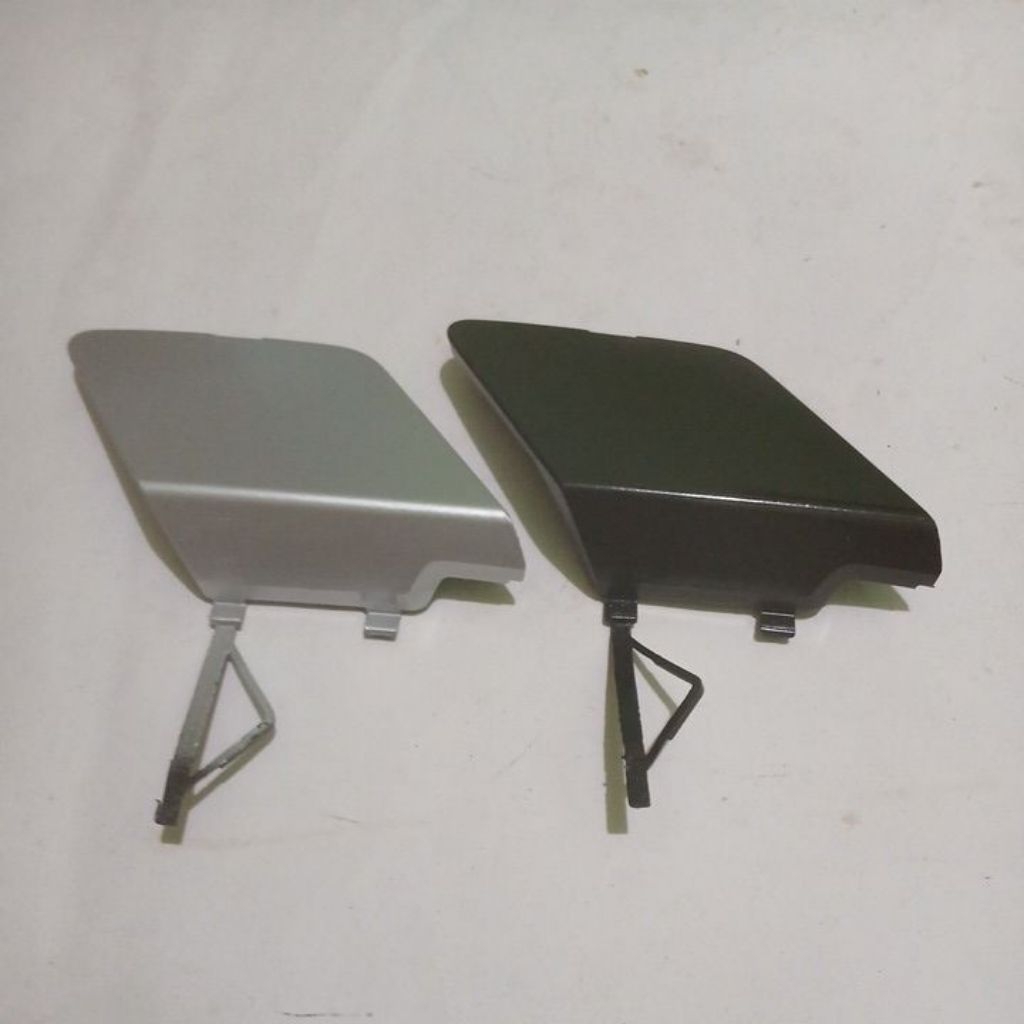 TUTUP COVER DEREK TOWING BEMPER DEPAN AGYA 2018 up ORIGINAL