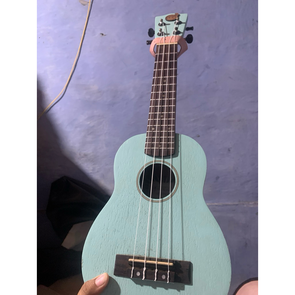 ukulele second