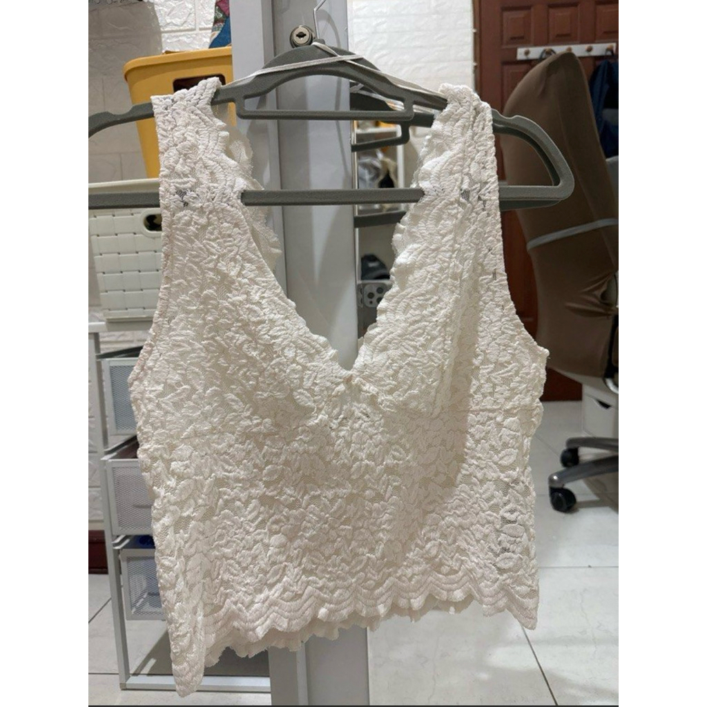 Atasan Tanktop brokat/lace putih zara