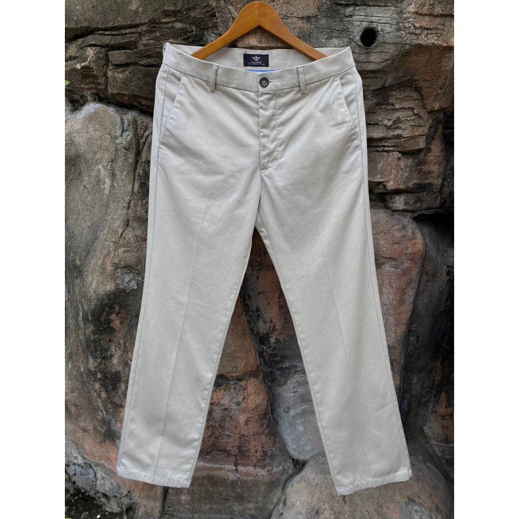 DOCKERS Signature by Levi's Slim Fit Chinos - Khaki size 32