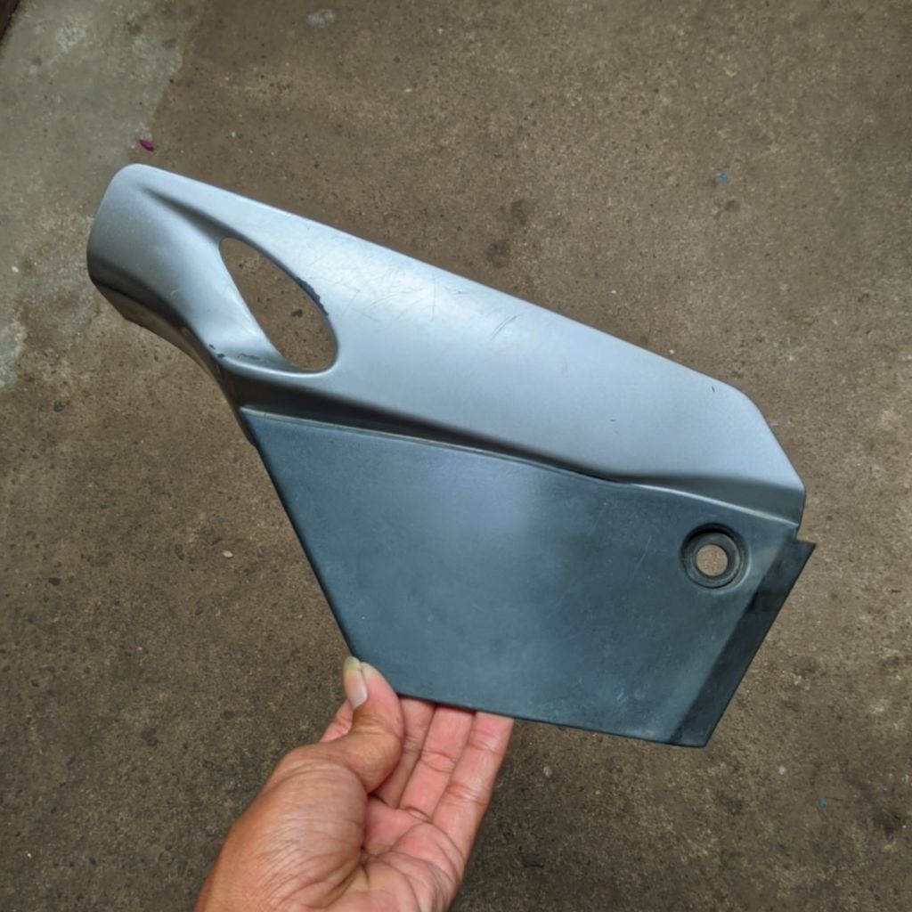 Cover tutup aki yamaha fizr f1zr vega lama ori