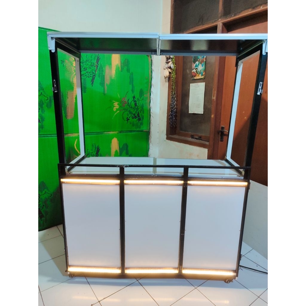 Portable Booth/Roda Jualan Ekonomis