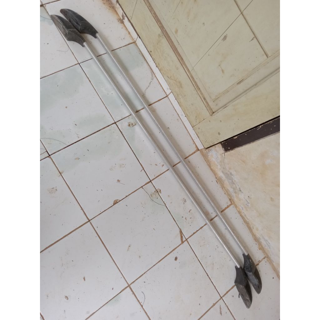 Roof rail/rail roof mobil universal bahan aluminium second