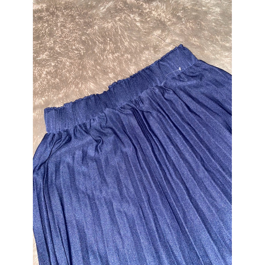 Preloved Rok Plisket Premium Navy