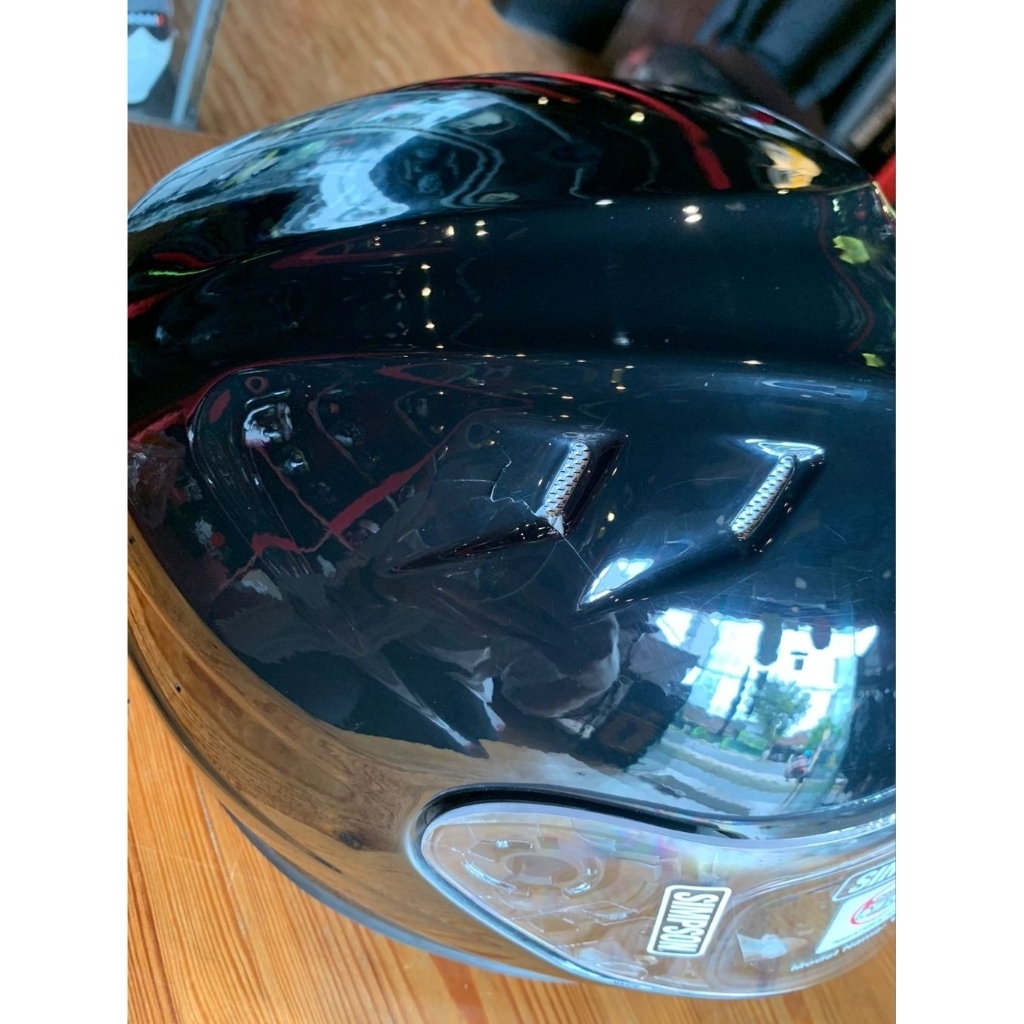 SECOND HELM SIMPSON VENOM BLACK SIZE XL MINUS ADA RETAK BAGIAN VENTILASI NON BOX
