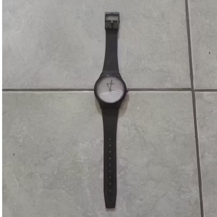 jam tangan rusak ganti baterai queenbeer