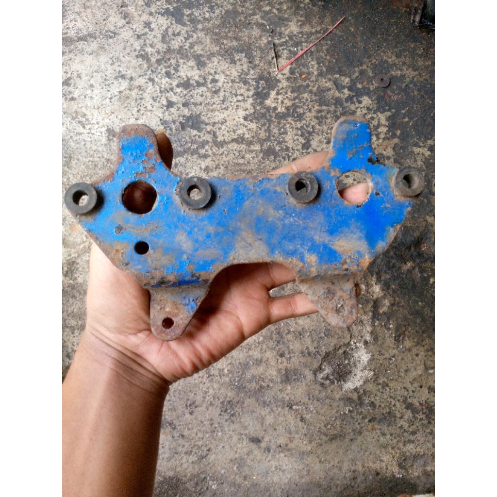breket bracket tatakan dudukan spedometer suzuki TS DUSTER 125 / TS 125 CBU