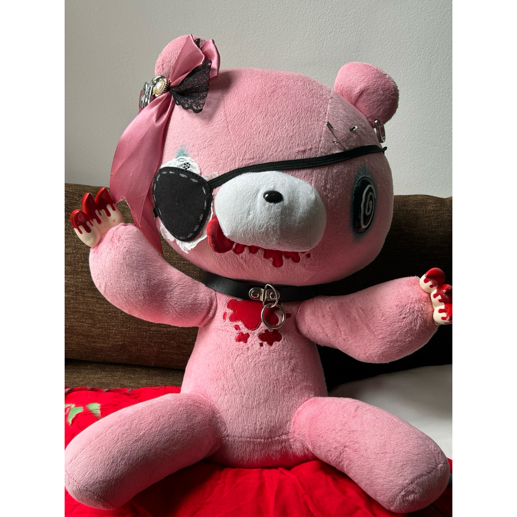 Gloomy pink reworked