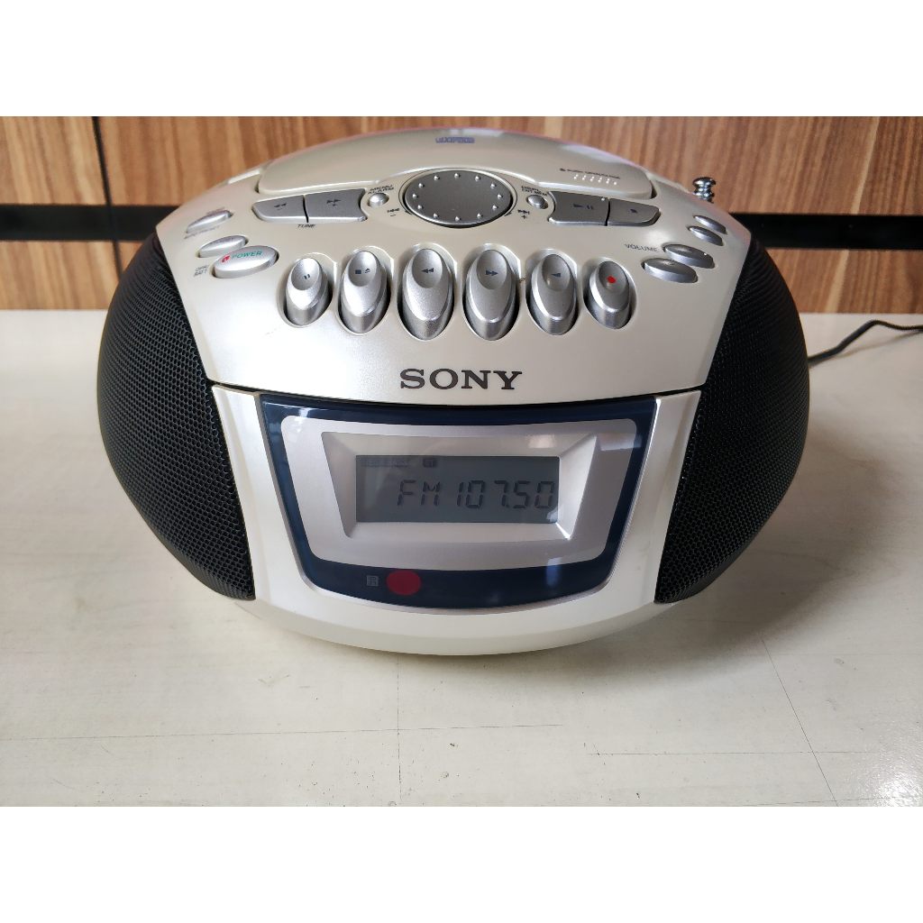 SONY CFD-E75   Stereo Radio Tape Compact Disc