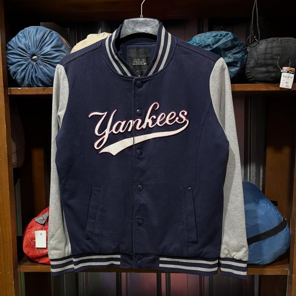 jaket varsity MLB YANKEES tebal size L casual bagus ORIGINAL