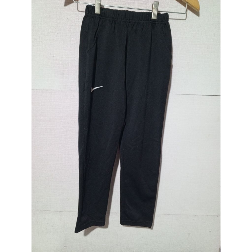 Celana panjang training branded size xs- S size - anak remaja second