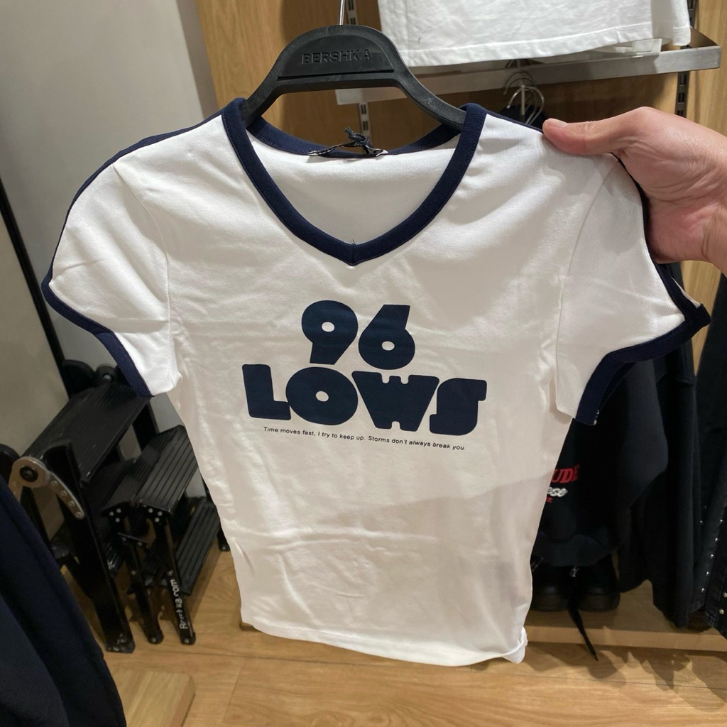 Jastip. Tshirt Crop Bershka (Women)