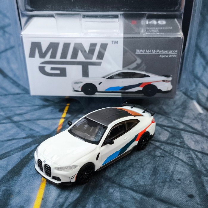 Mini GT 346 UNSEALED BMW M4 M-Performance (G82) Alpine White Mijo Blister