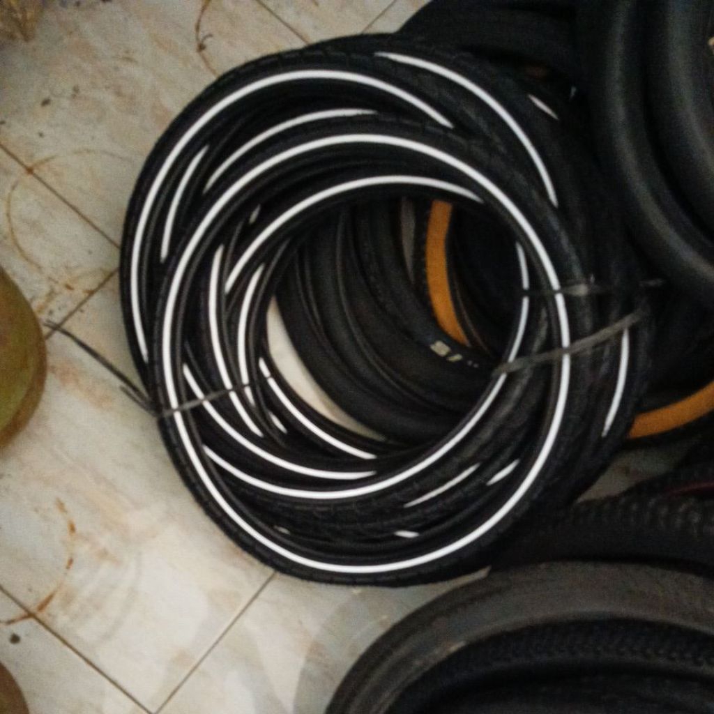 ban luar nyala reflektor kenda 20x150 kenda jagung baru