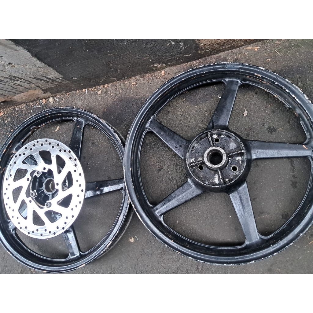 Velg vixion old lama bisa scorpio rx King dll dengan penyesuaian pelek racing palang original ori co