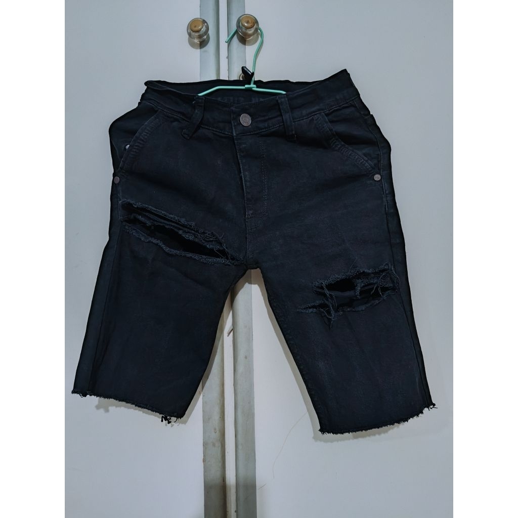 Celana Pendek Giordano Hitam