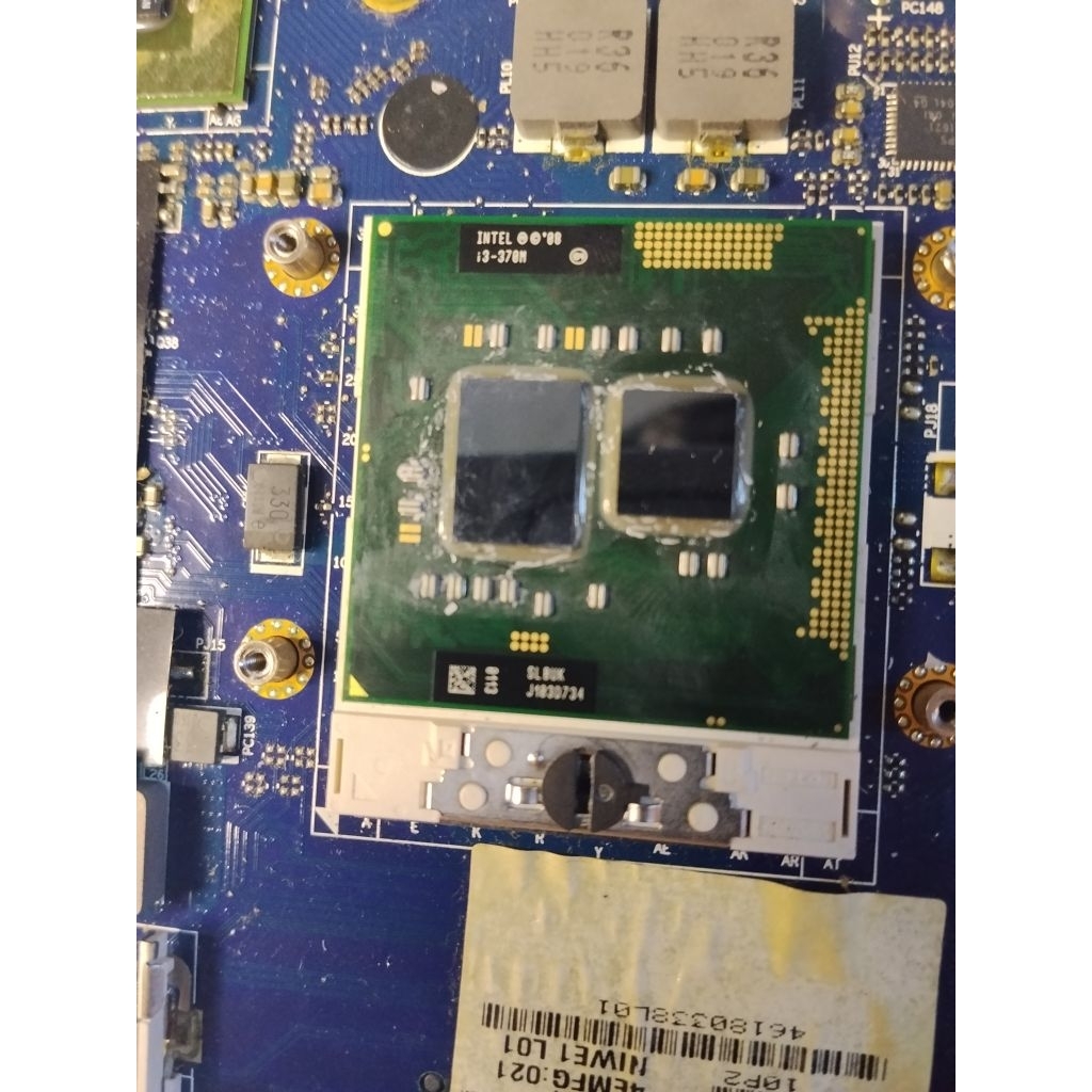 Processor core i3 370m(normal sudah di test)