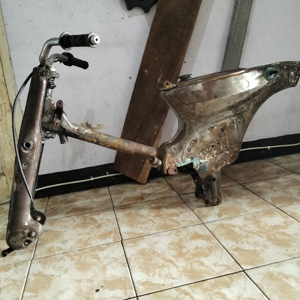 rangka Honda c70 original bahan