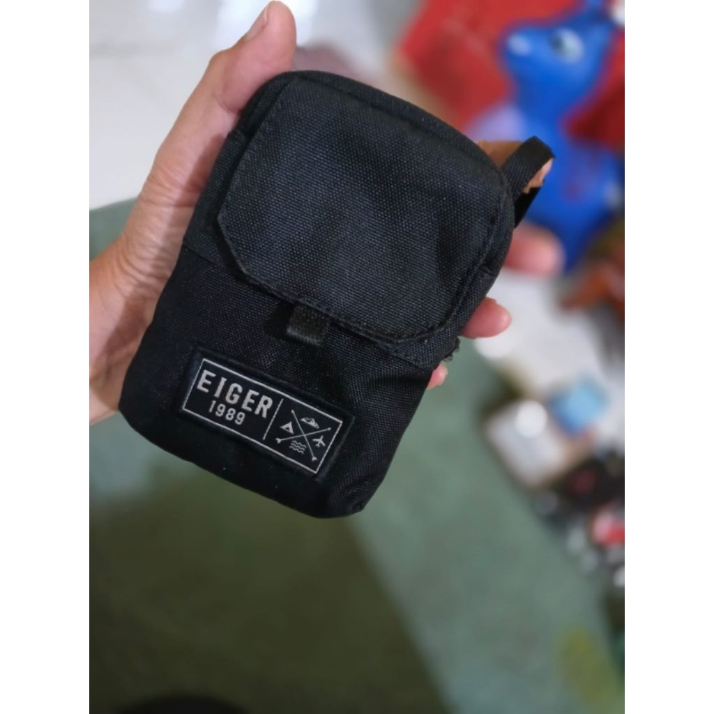 pouch eiger preloved