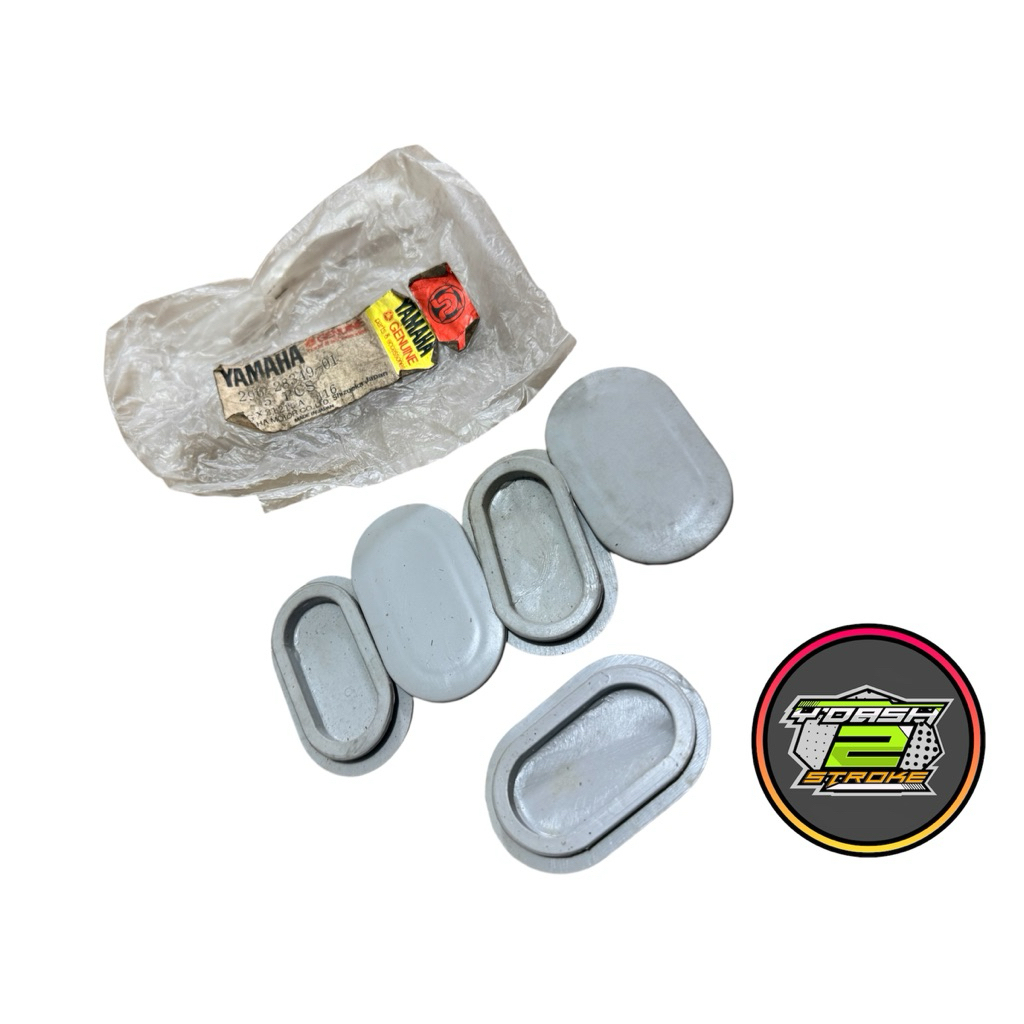 KARET TUTUP LUBANG SAYAP LEGSHIELD YAMAHA V75 V80 DELUXE ORI