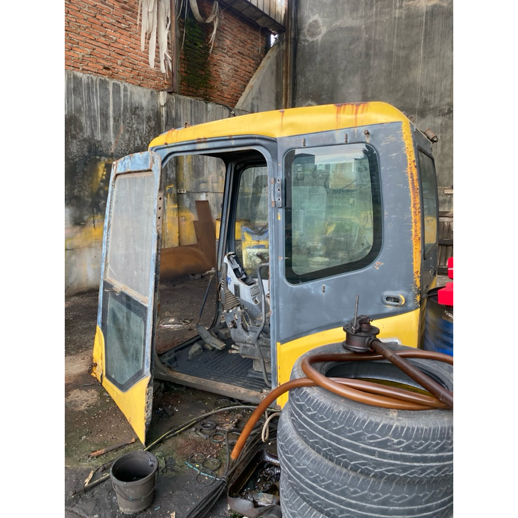 Kabin Komatsu / Cabin Excafator komatsu PC130-7 / PC200