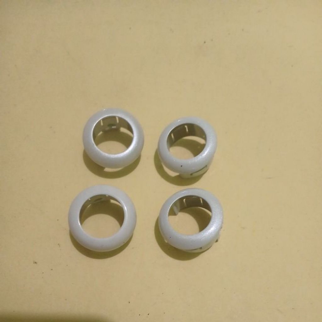 Ring Sensor / Tutup Sensor Pakir Mundur MOBIL AVANZA ORIGINAL