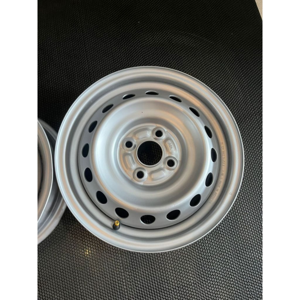 velg 14 pcd 4x114.3 / 1 pcs
