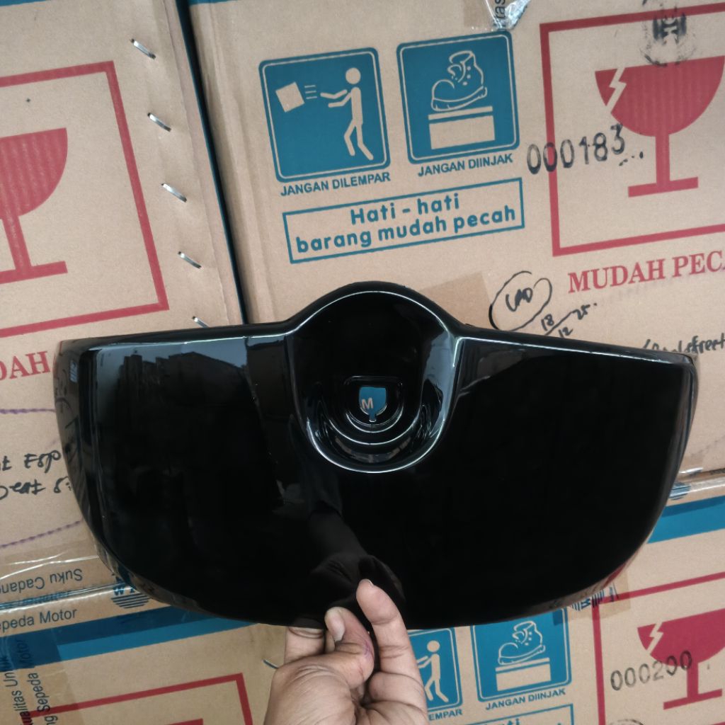 RAK LACI SCOOPY FI HITAM