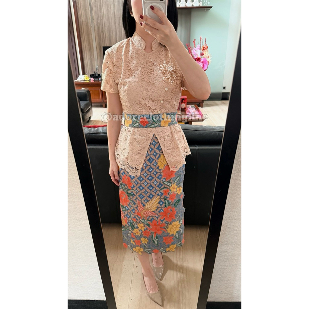 Setelan Kebaya Encim Cream - Adore