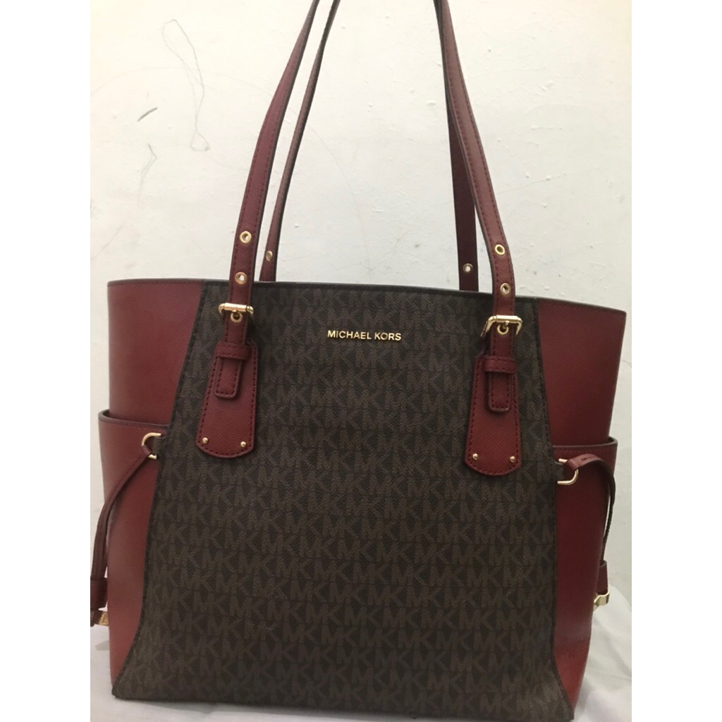 tote michael kors voyager