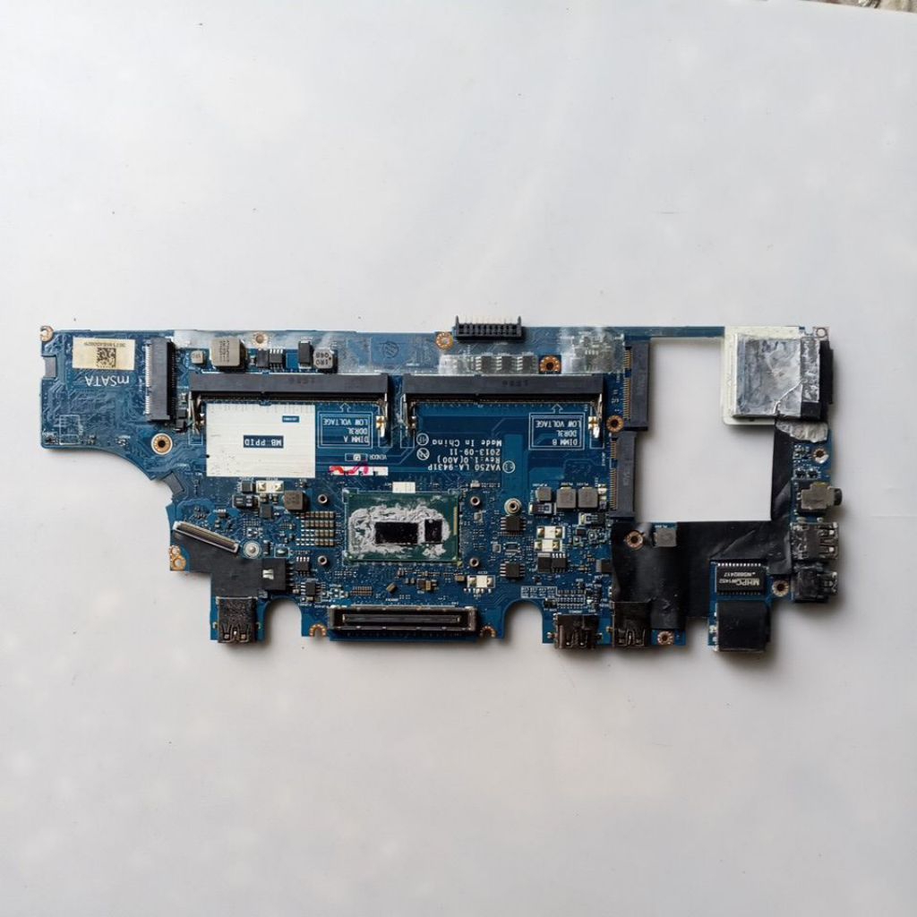 Motherboard Laptop Dell Latitude E7240 bahan servis
