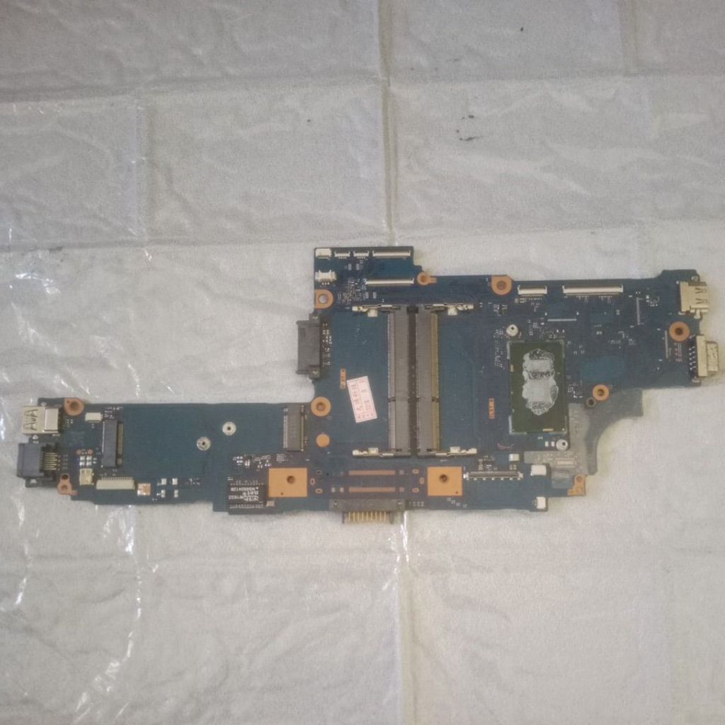 motherboard laptop toshiba dynabook r73/a