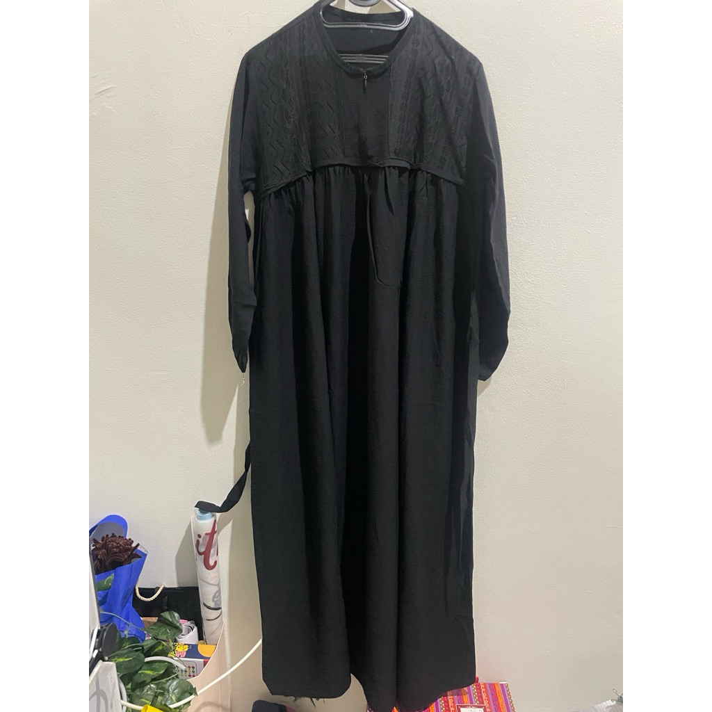 PRELOVED gamis hitam/abaya hitam