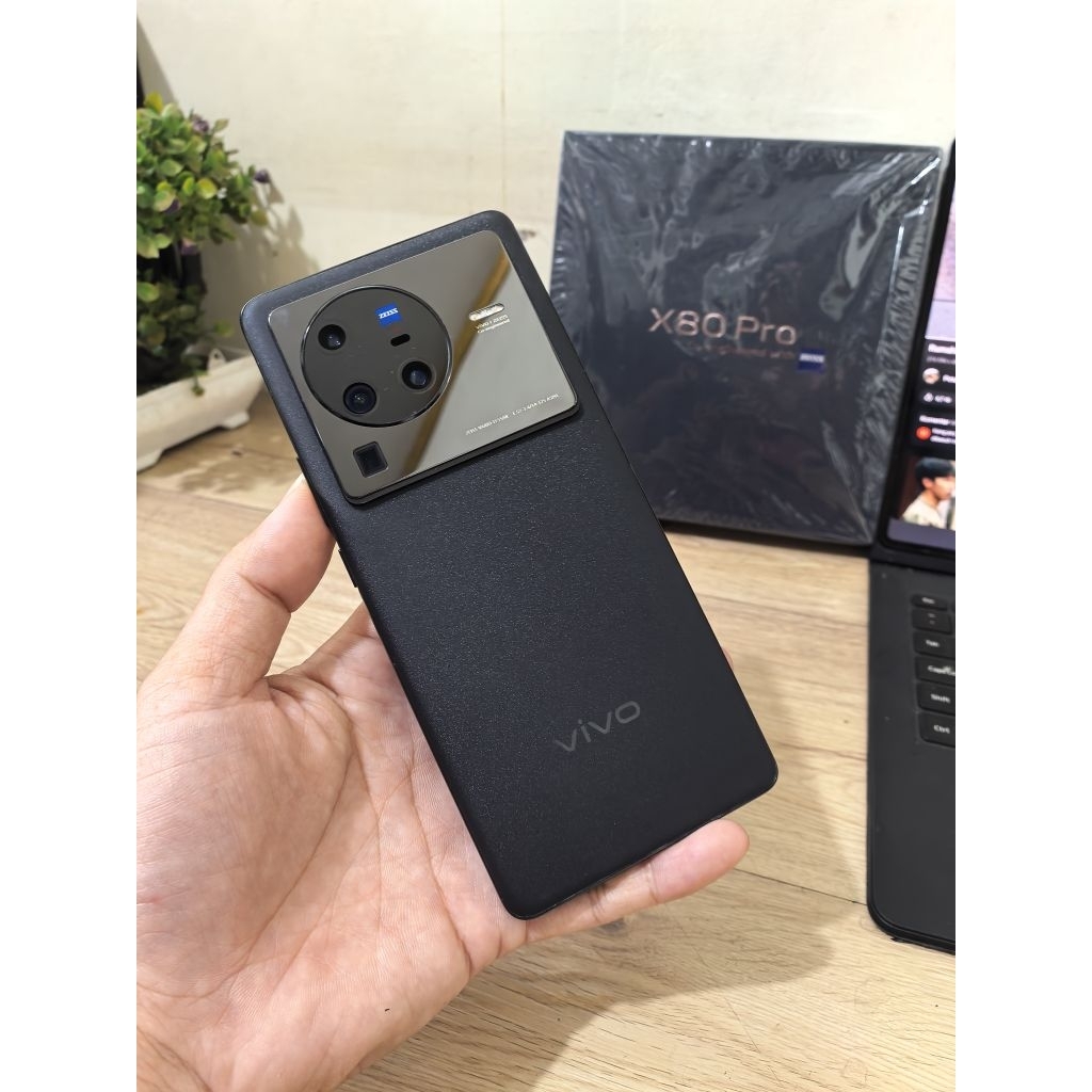 Vivo X80 pro 5G ram 12gb internal 256gb resmi indonesia original