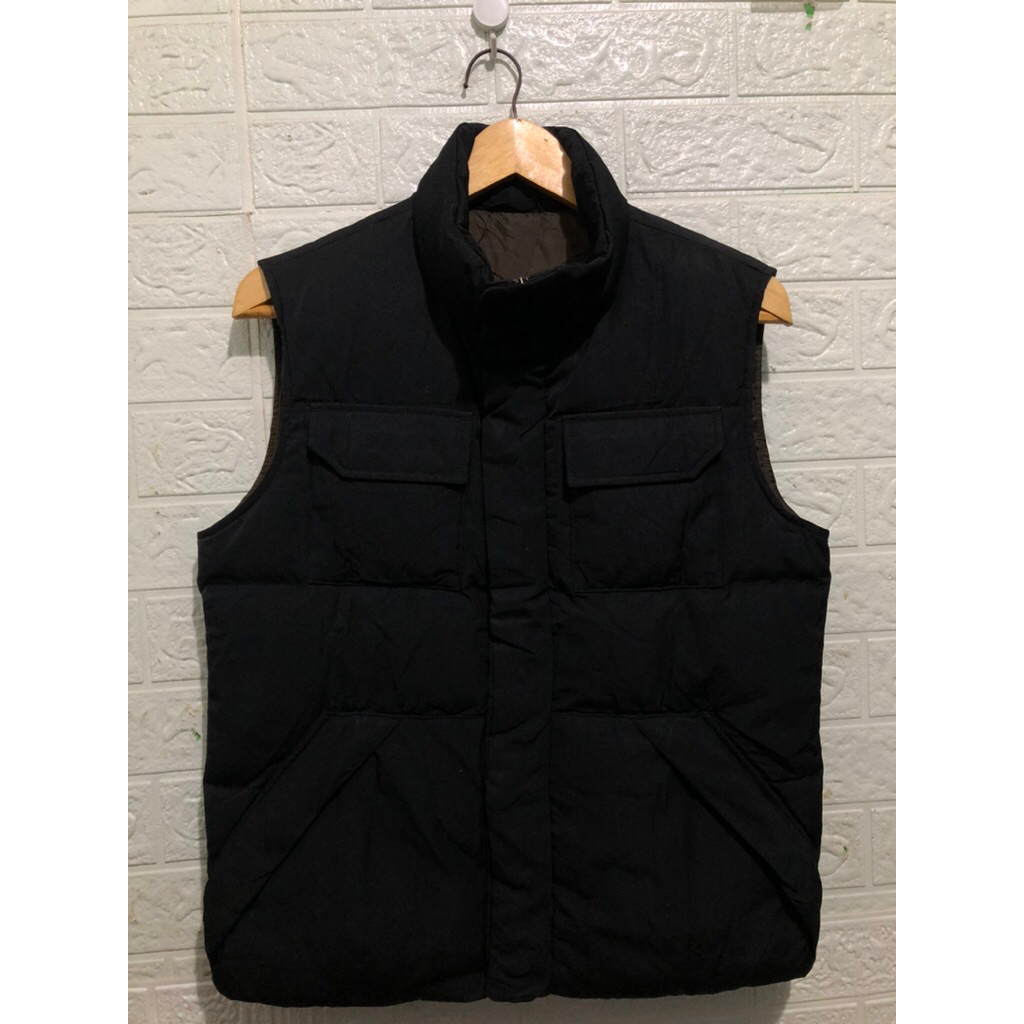 UNIQLO Premium Down Parka Vest jaket hitam