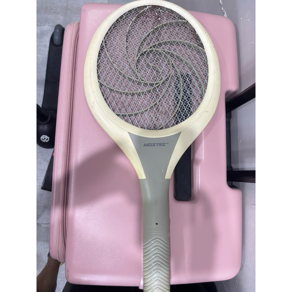 Raket Nyamuk Ace Hardware Batre