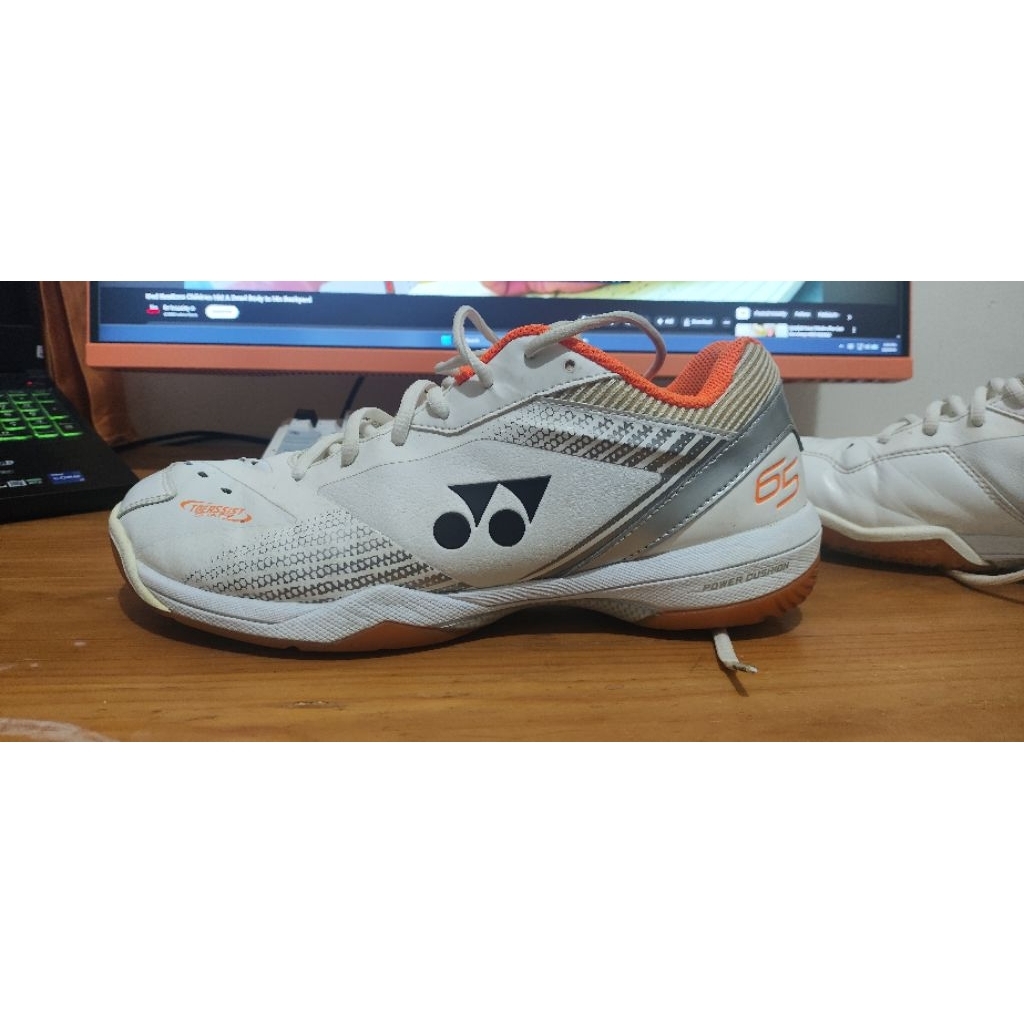 SHB 65 Z3 WIDE YONEX