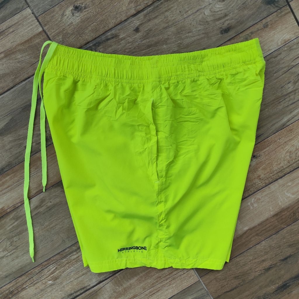 CELANA PENDEK HERRINGBONE PRELOVED RUNNING / LARI