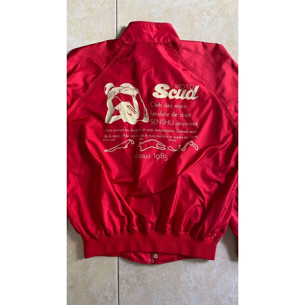 Jaket  bahan parasut