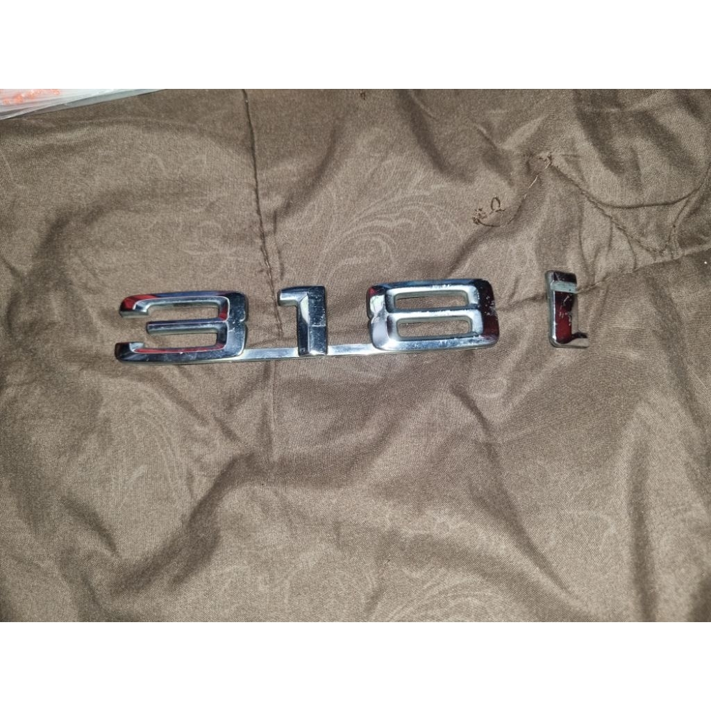 Original BMW E30 318i Badge Emblem Logo Bagasi belakang mobil