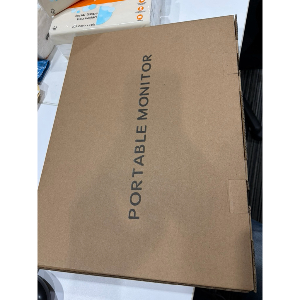 Taffware Portable Monitor 15.6 in - LG156