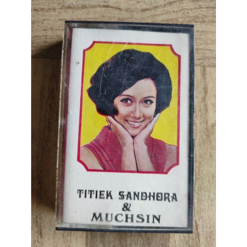 kaset pita TITIEK SANDHORA & MUCHSIN