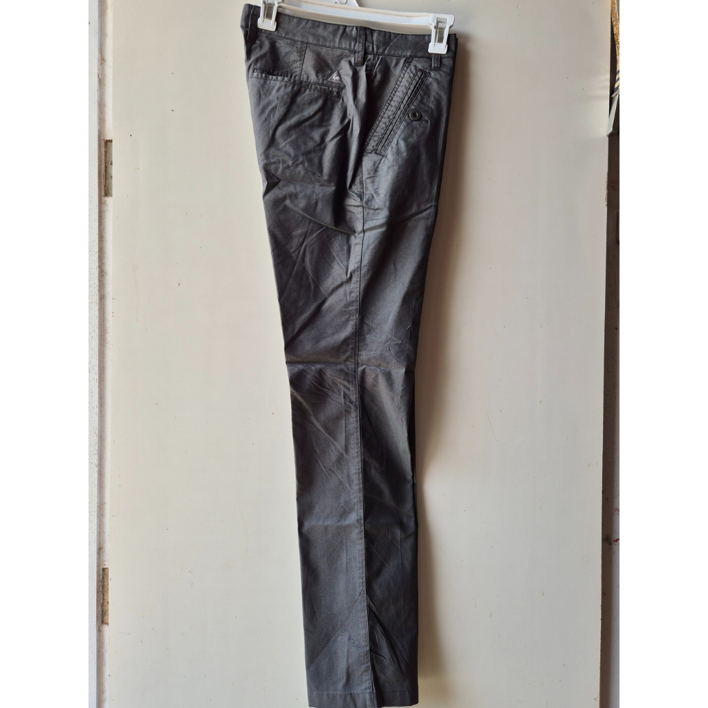 UNIQLO Vintage Flat Front Straight Chino Pants Celana Panjang Chinos Pria Size 27