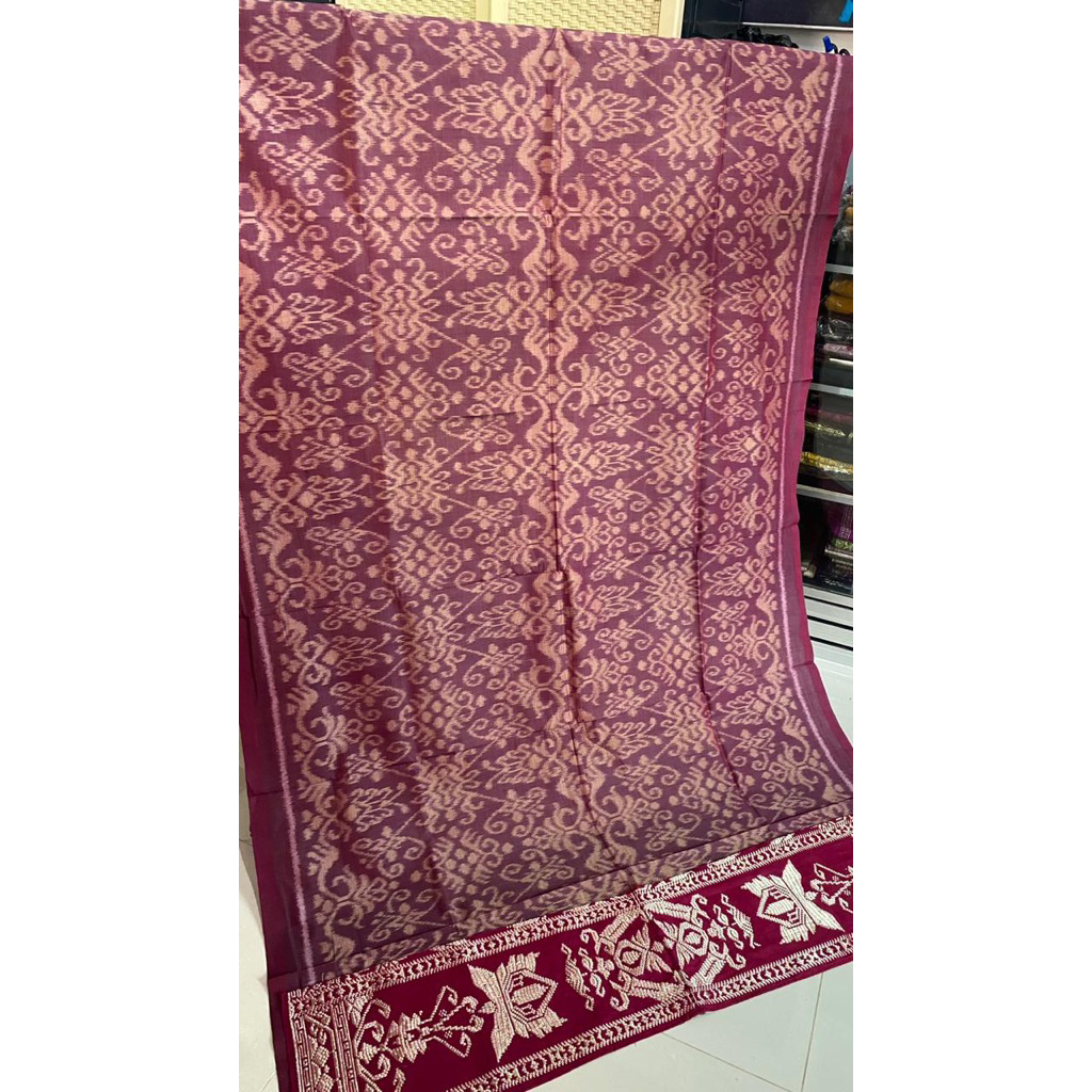Ready kain tenun endek dengan tumpal/pinggiran songket cendana halus asli