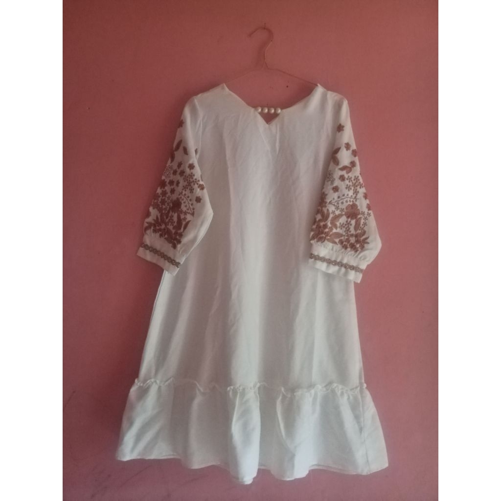 atasan gamis putih bordir bahan halus adem