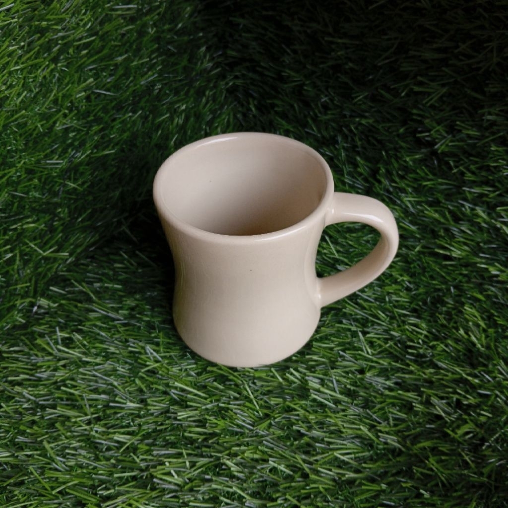 GELAS LANGSING | MUG KERAMIK HITAM DAN CREAM | ELEGANT, MEWAH, HARGA MURAH | GRATIS ONGKIR | COD