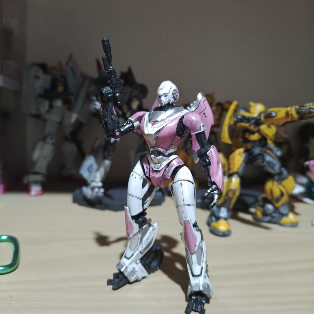 TRUMPETER TRANSFORMERS ARCEE