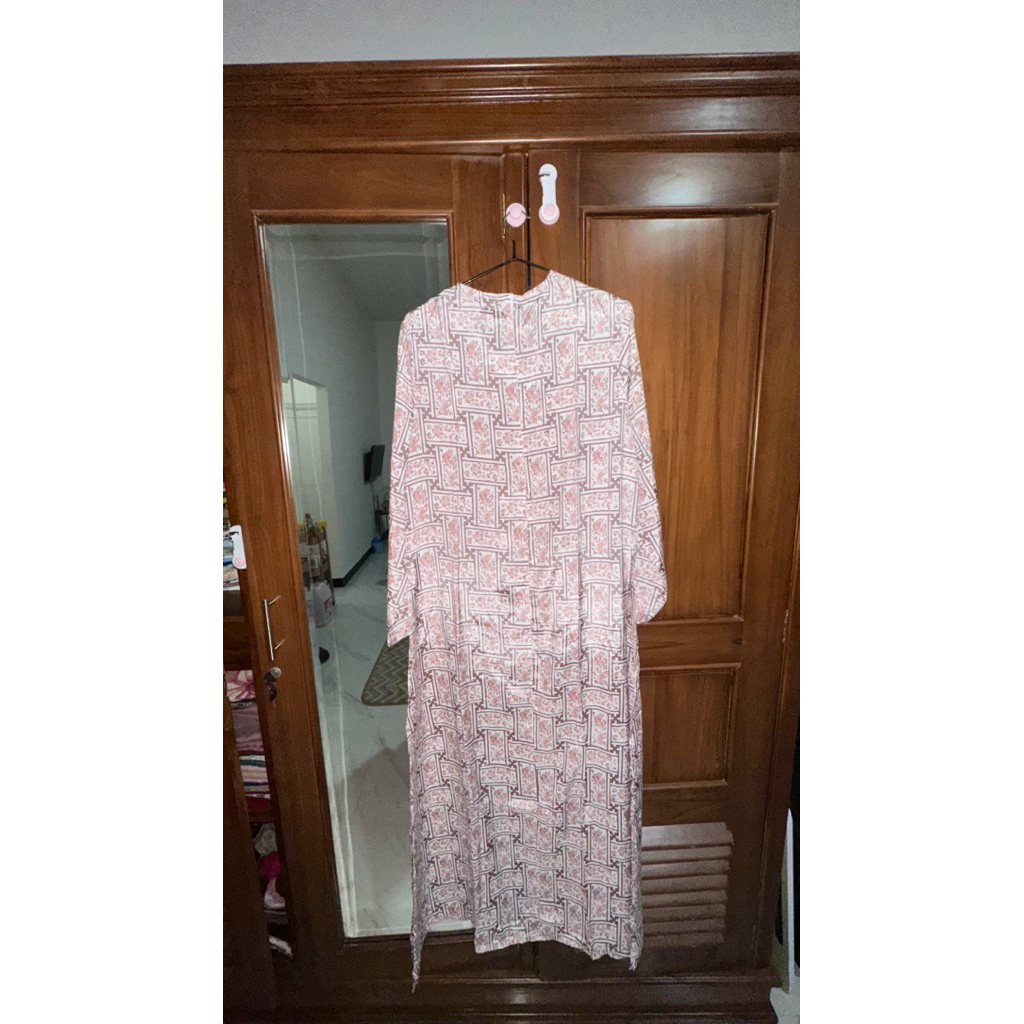 Preloved CATALIA BATIK modern Size XL lilac ONE SET